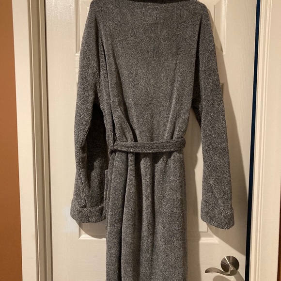 Cedar Wood State Robe - Picture 2 of 2